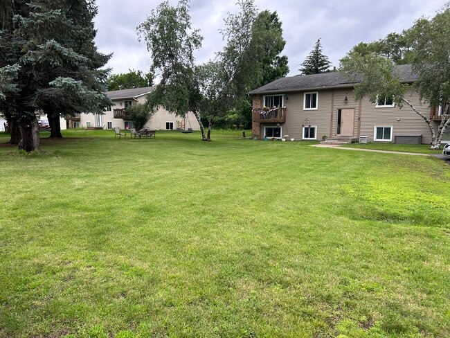 Building Photo - 16075 Joplin Ave Rental