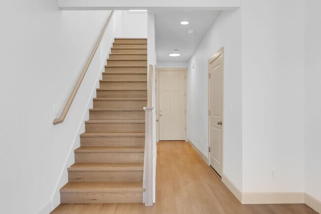 Photo - 2115 NW 17th Pl