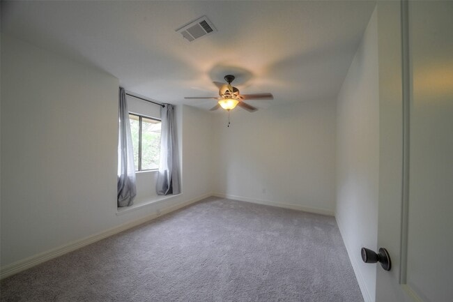 Photo - 2807 Elm Grove Ct