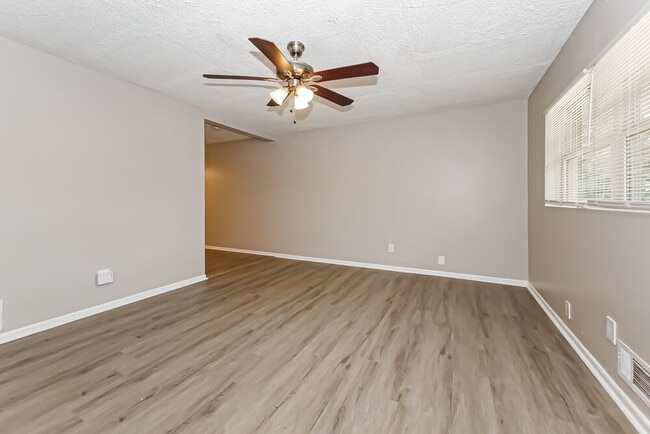 Photo - 8139 Attleboro Dr