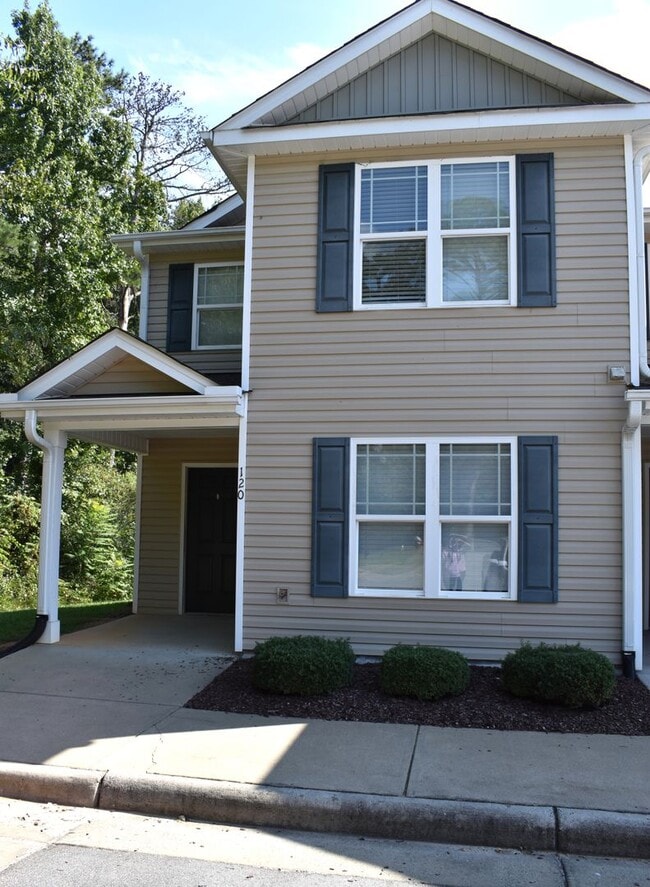Building Photo - MOVE IN SPECIAL!!! $200 OFF FIRST MONTHS RENT Rental