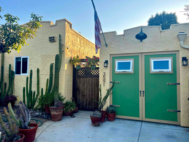 Building Photo - 3591-9593 45th St Rental
