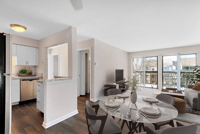 Building Photo - Bloomfield Place Rental