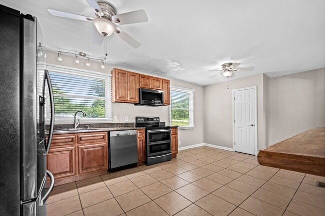 Photo - 3308 W Hamilton Ave