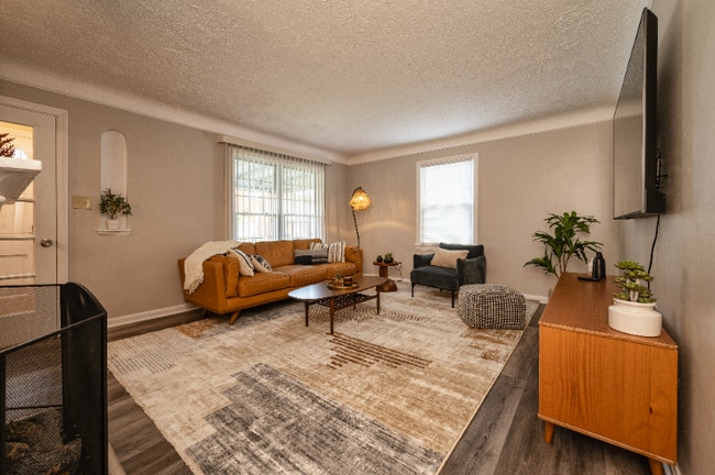 Photo - 3722 Bainbridge Rd