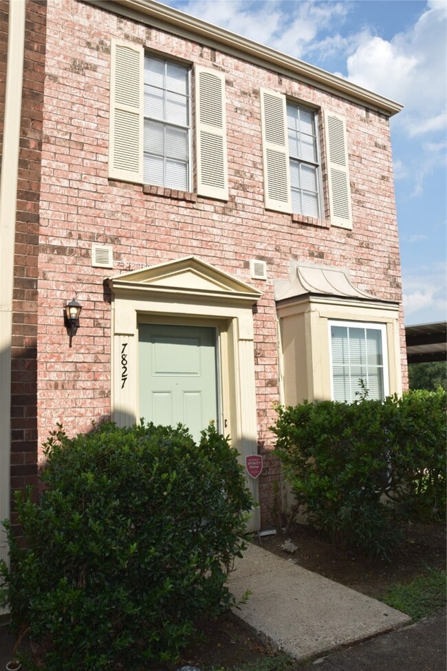 Building Photo - 7827 Leonora St Rental