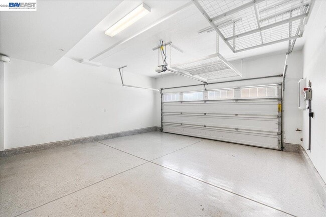 2707 Hollingbury Common
