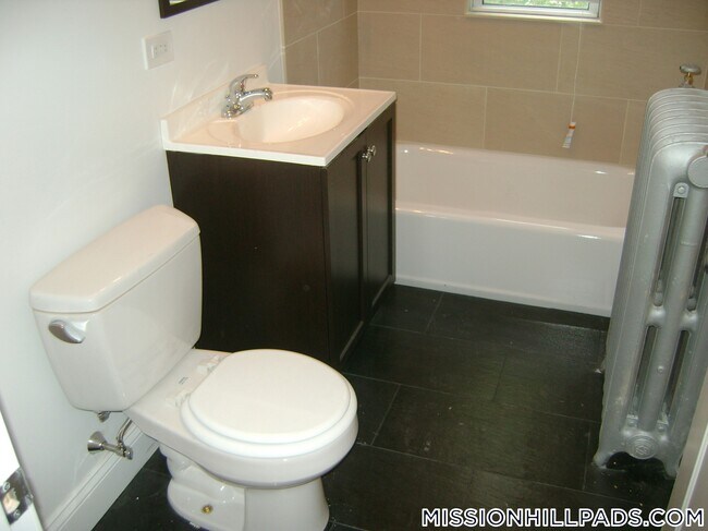 Photo - 11 Abbotsford St Unit 1