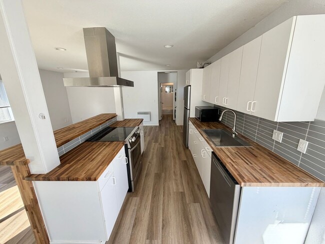 Photo - 11235 37th Ave SW Unit C