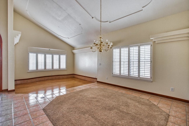 Photo - 6912 Crown Ridge Dr