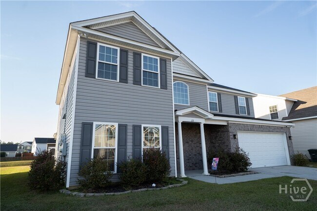 Photo - 123 Grimsby Rd