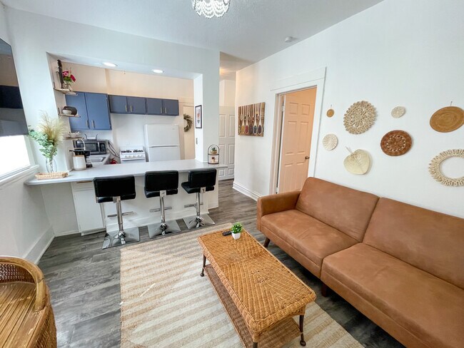 Photo - Flats on Pleasant