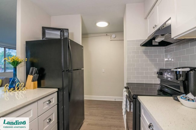 Photo - 305 Dr. M.L.K. Jr St S Unit 101.1403556