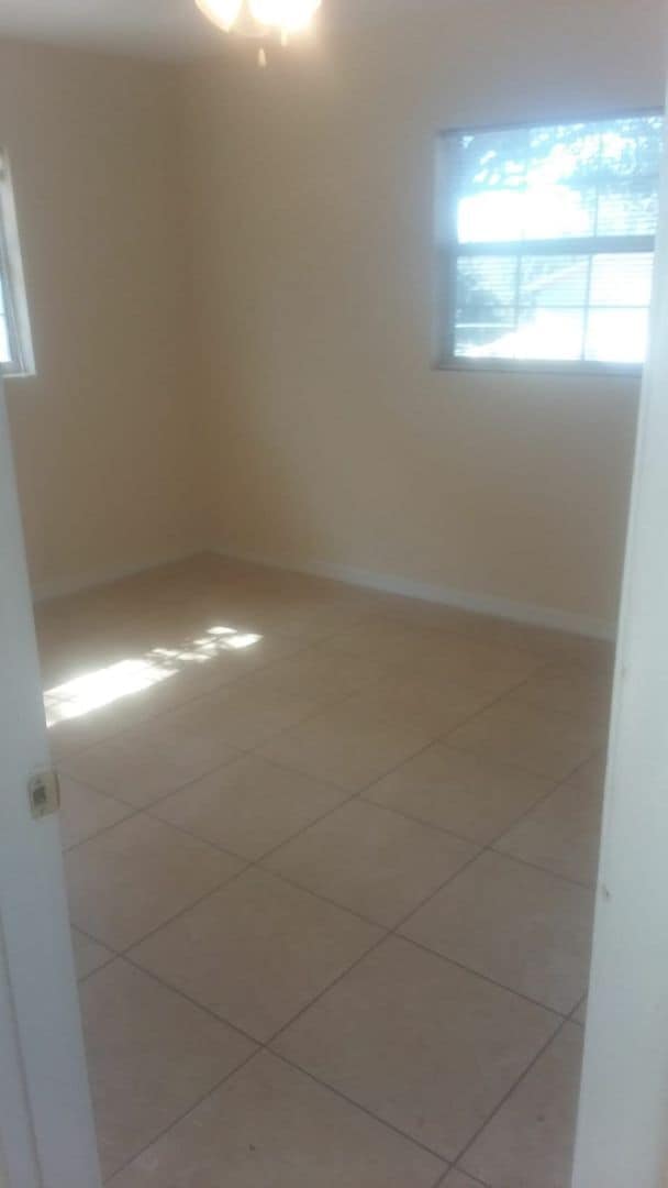 Photo - 169 Dahlia Dr