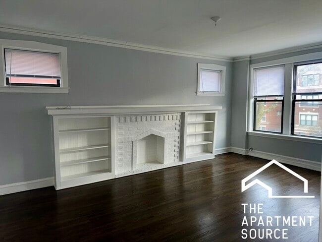 Building Photo - 1030 E Hyde Park Blvd Unit 2