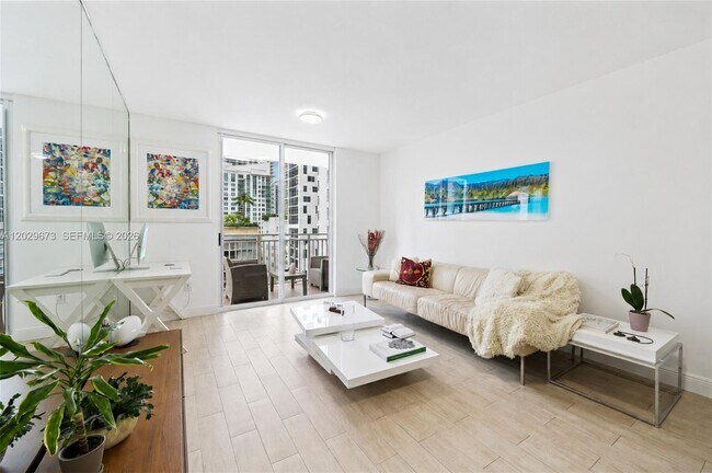 Photo - 185 SE 14th Terrace Unidad 1410