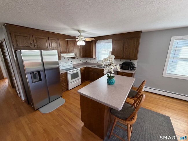 58 Charles St Unit 2