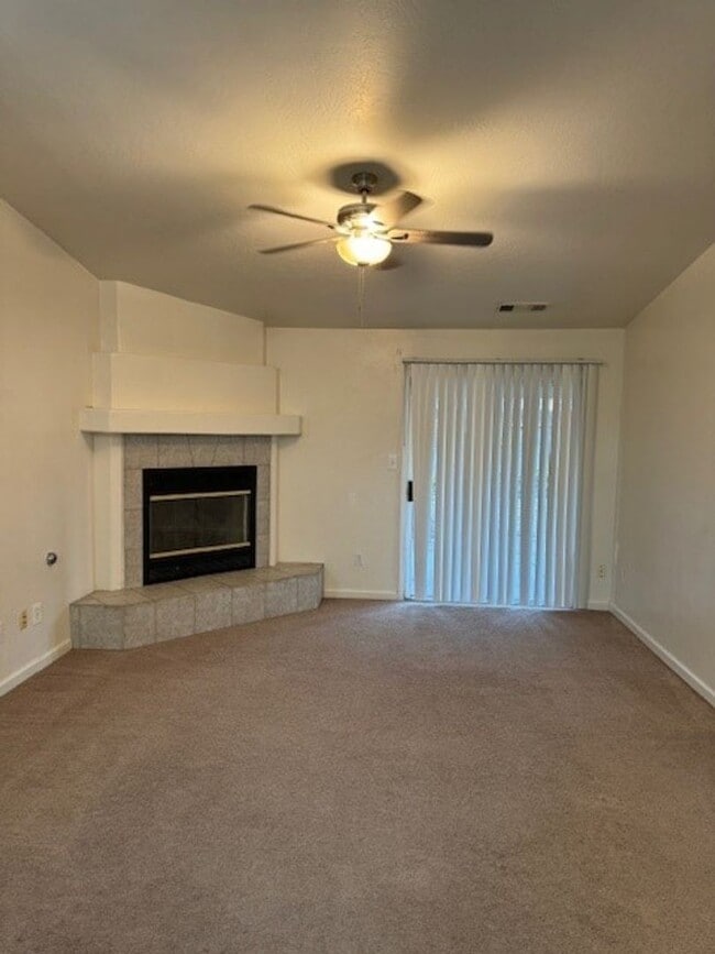 Photo - 8706 Hoodsport Ave