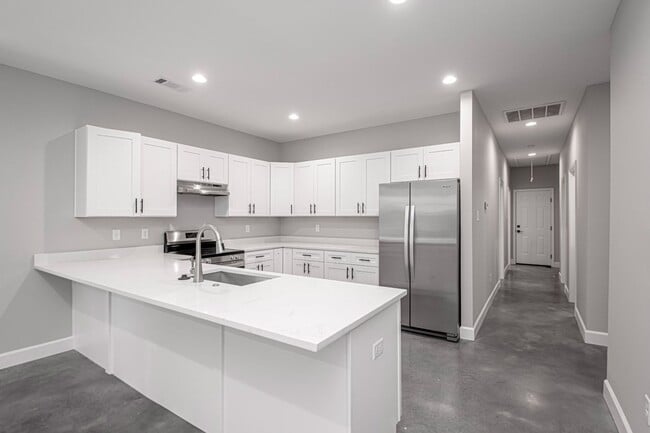 Photo - 1621 Wilson Rd