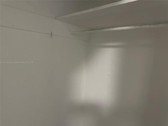 Photo - 2001 NW Flagler Terrace Unit 4