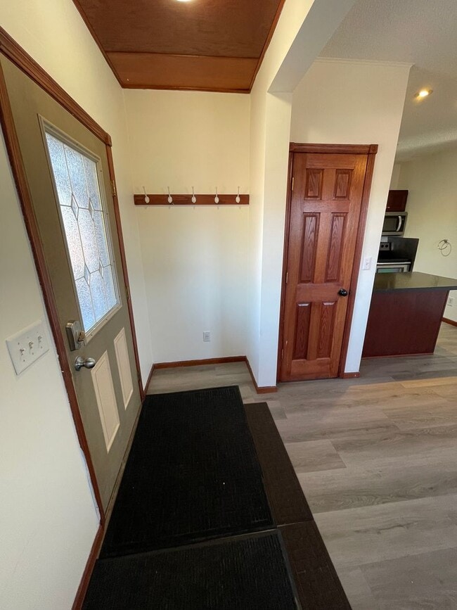 Photo - 1511-1513 Logan Ave Unidad 1511 Logan Ave