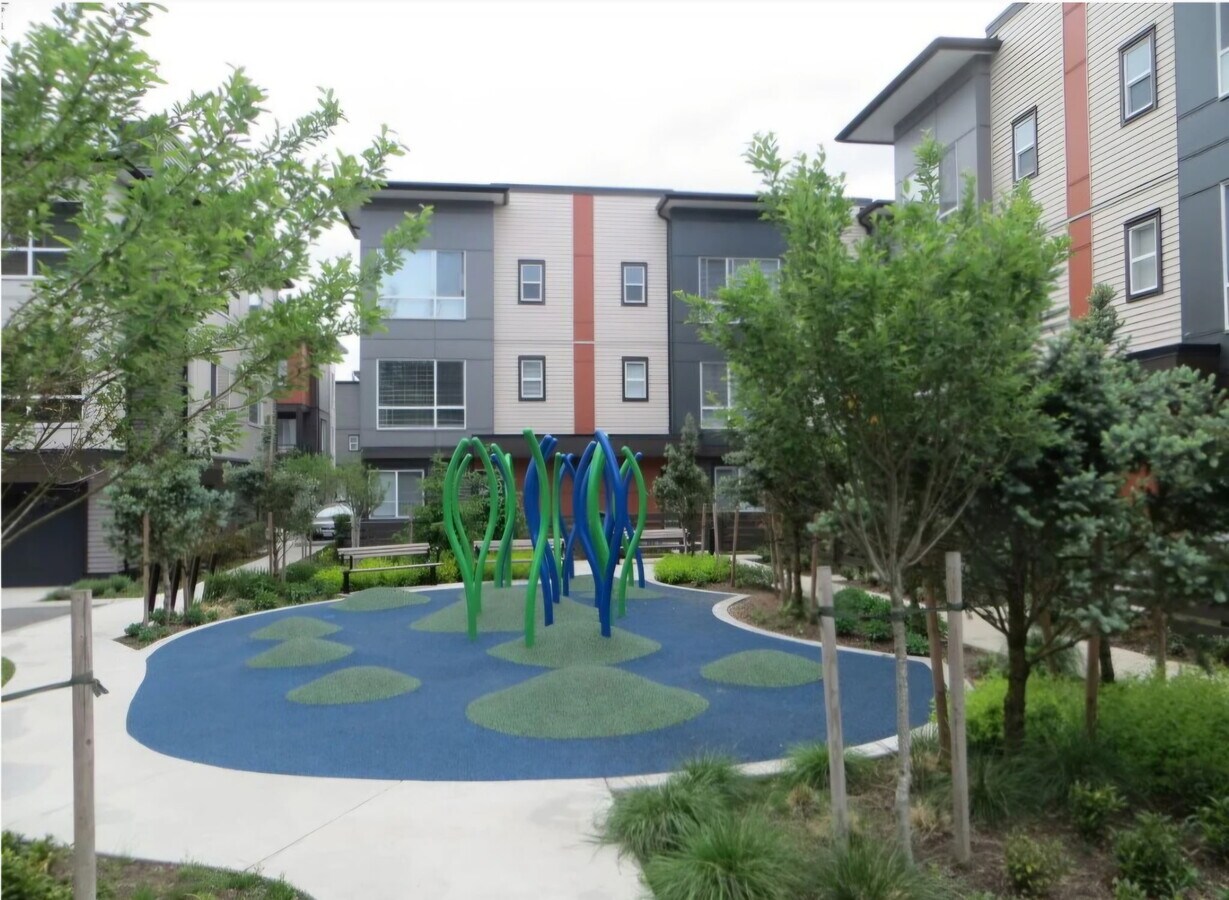 Photo - 7288-7188 188 St