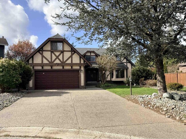 Photo - 1805-148A 148a St