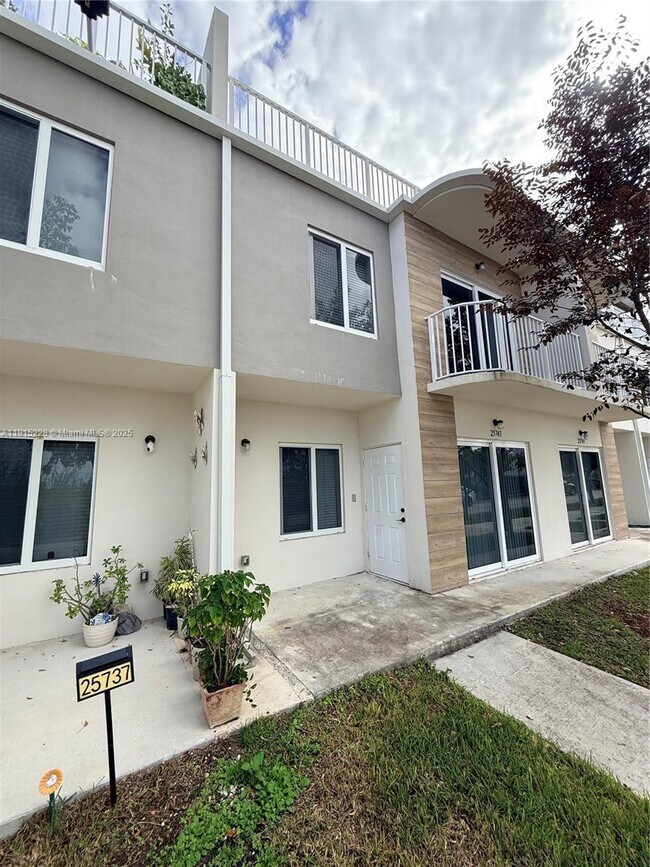 Photo - 25743 SW 144th Ave