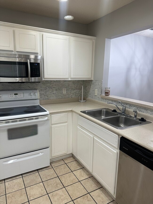 Photo - 104 Camellia Ct Unit 104