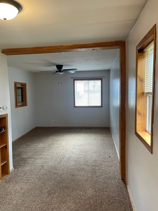 Living Room - 134 Fisher St