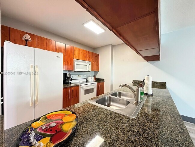 Photo - 1200 Brickell Bay Dr Unidad 3106