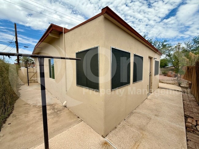 Photo - 2760 N Palo Verde Ave