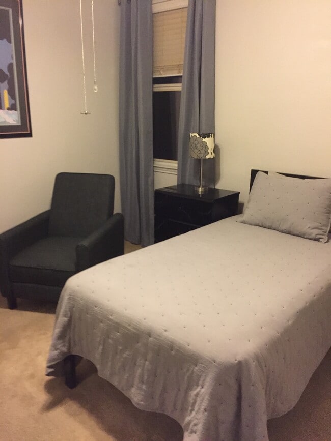 Bedroom - 2312 Orchid Dr