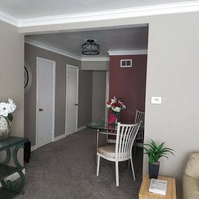6107 W Center St Unit 2
