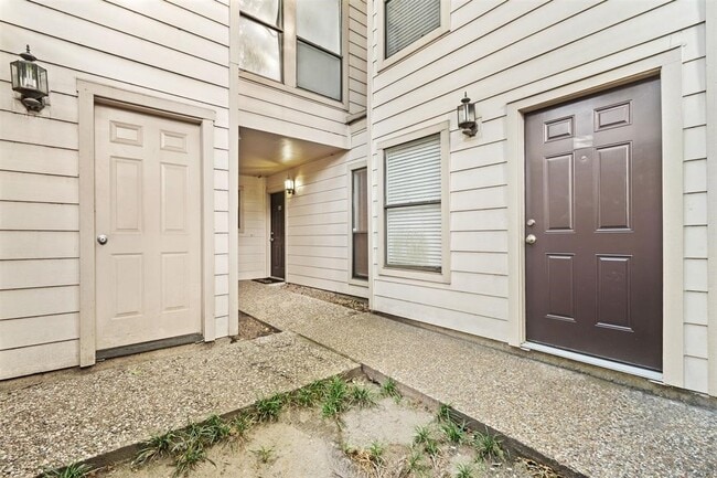 Photo - 2277 S Kirkwood Rd Unidad 1101