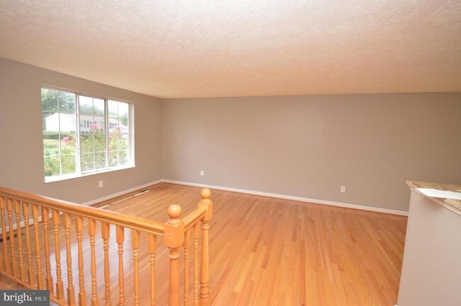 Photo - 7011 Vantage Dr