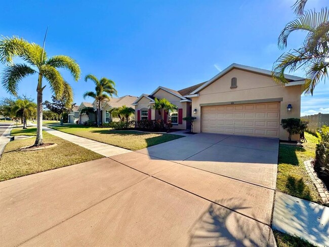 Photo - 610 15th Ave NW