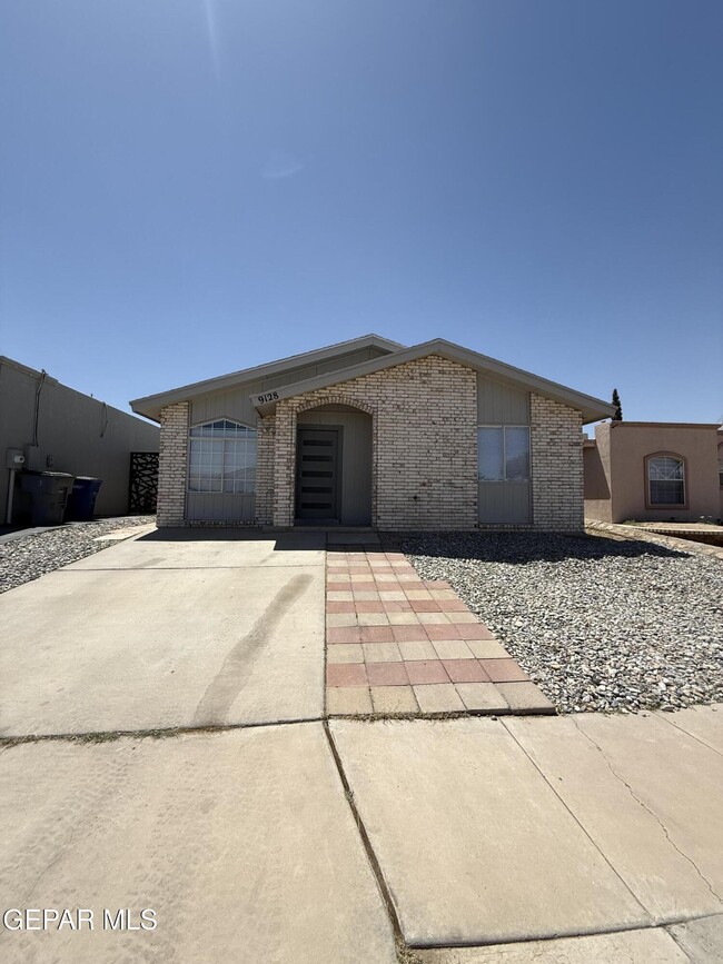 Photo - 9128 Bur Oak Cir Casa