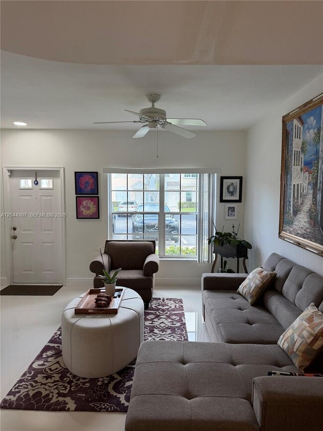 Photo - 16619 Hemingway Dr