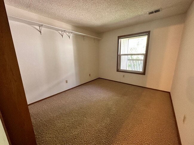 Photo - Charming 1-Bedroom Condo with Great Amenities