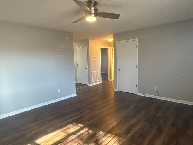 Photo - $500 OFF 1st FULL MONTHS RENT...Renovated 2 Bedroom Duplex in Manchester