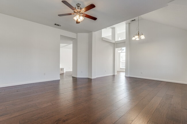 Photo - 6841 Bellehaven Dr