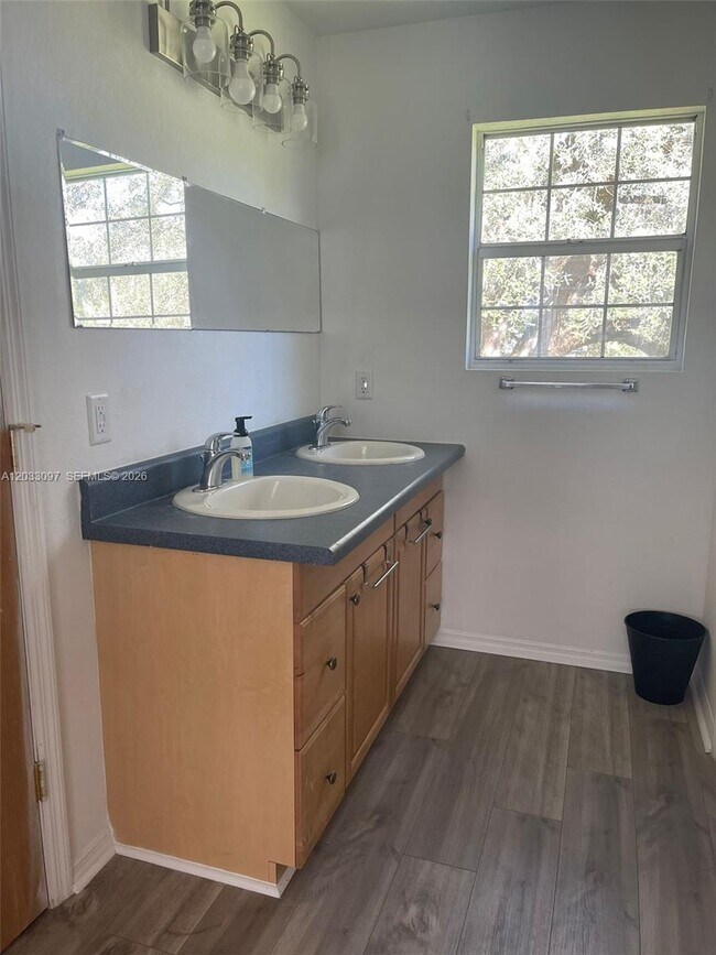 Photo - 17975 NW 160th Ave