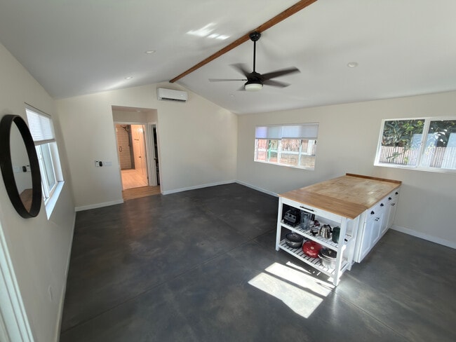 Photo - 240 W Cedar Ave