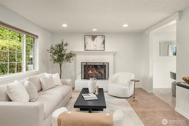 Photo - 17615 Brook Blvd