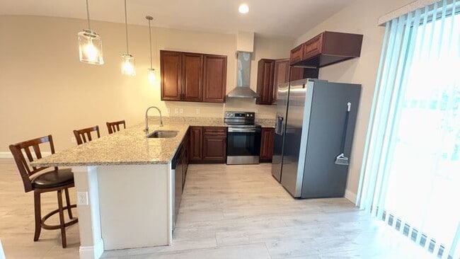 Photo - 1 Linden Place Unit B