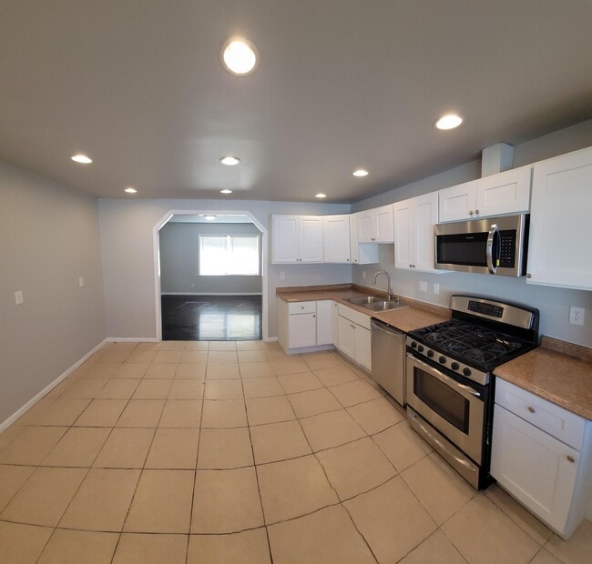 Photo - 46 Beacon Ave