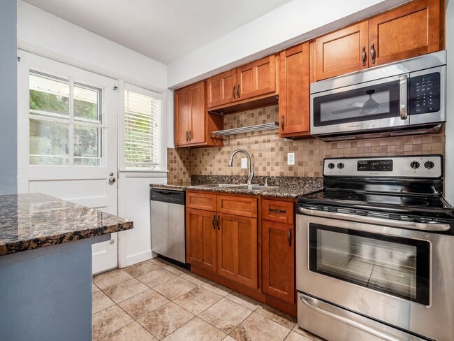 Photo - 111 E Selby Blvd