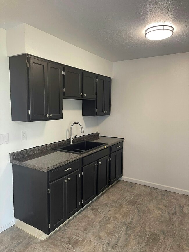 Photo - 4161 W Ridge Rd