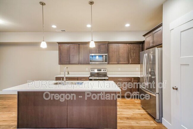 Photo - 1788 NE Gilbert Ln